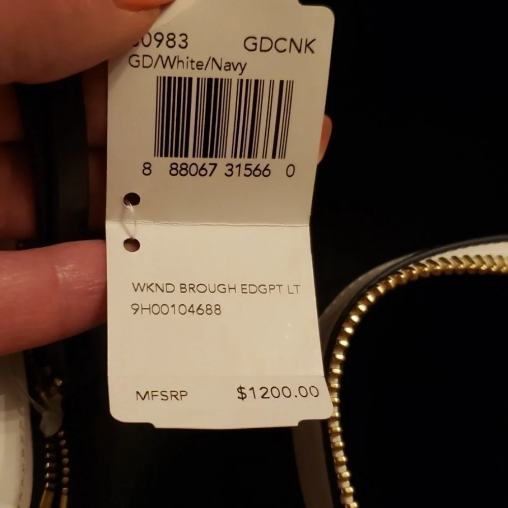 𝅺COACH white leather weekender. NWT - Picture 4 of 12